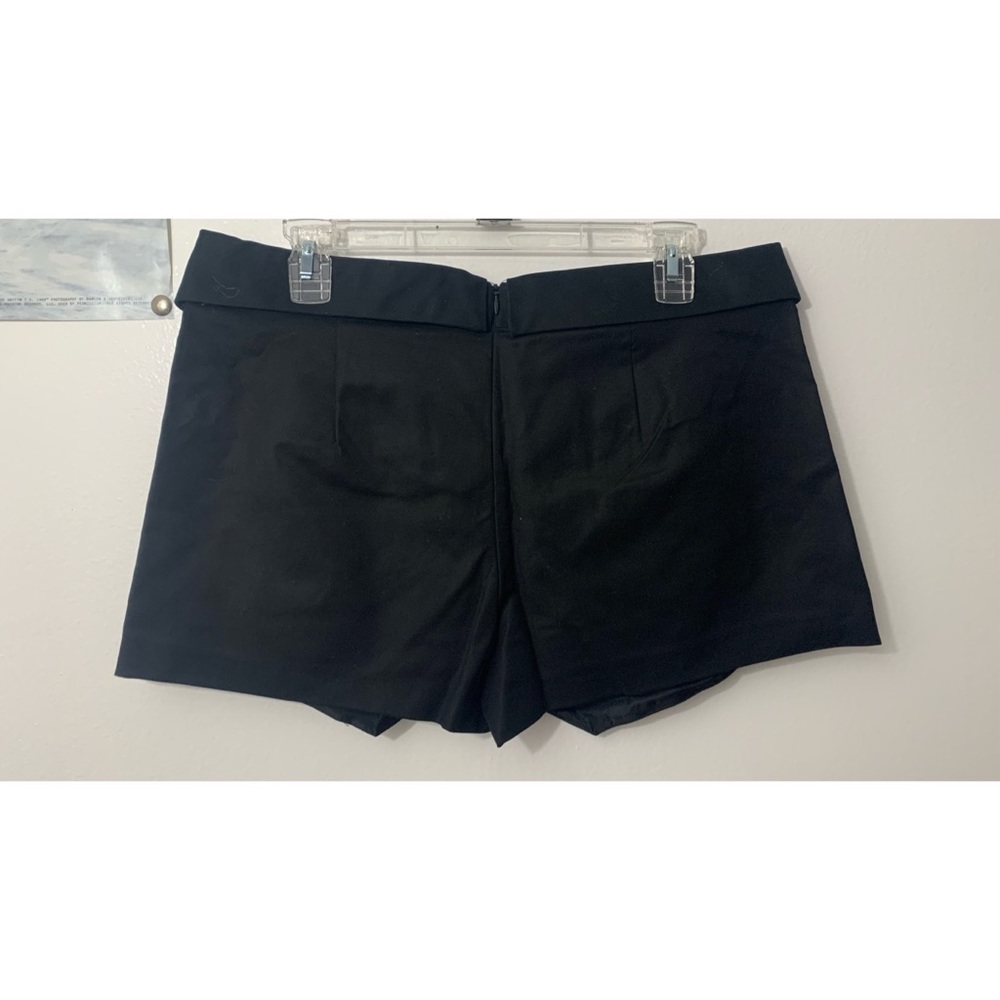 🚫SOLD🚫Zara shorts - Picture 2 of 4